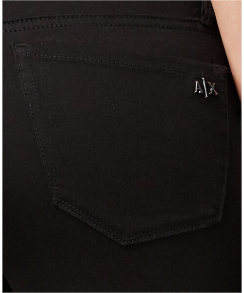 ARMANI EXCHANGE(アルマーニエクスチェンジ)の「Armani Exchange Black Wash Skinny Jeans(デニムパンツ・レディース・Black・27/28)」の3枚目の写真