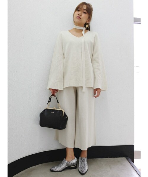 EVRIS(エヴリス)の「ミラノリブワイドパンツ(パンツ・レディース・ホワイト/ブラック/ブラウン・F)」の5枚目の写真