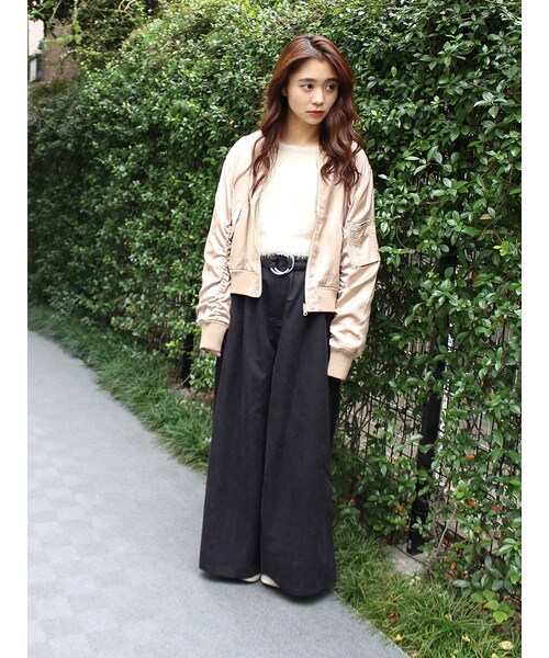 jouetie（ジュエティ）の「サテンリバーシブルMA-1（ジャケット/アウター・レディース・ブラック/ベビーピンク/ベージュ）」の6枚目の写真