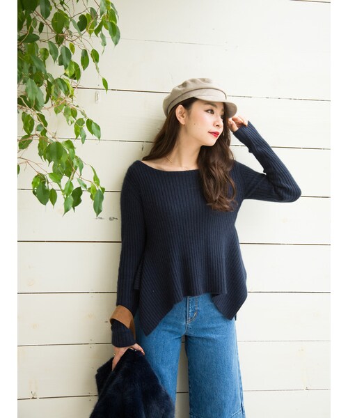 MERCURYDUO(マーキュリーデュオ)の「フェイクスエードSimpleキャスケット(帽子・レディース・ライトグレー/ブラック/キャメル・F)」の4枚目の写真