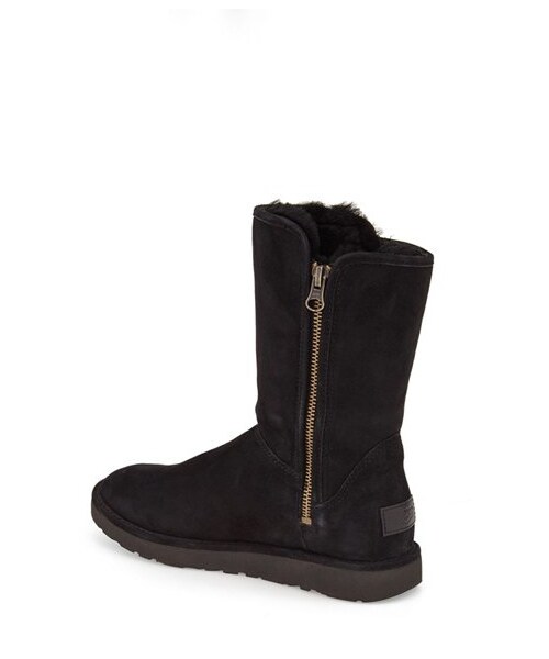 UGG（アグ）の「UGG ® Abree II Short Boot (Women)（ブーツ）」 - WEAR