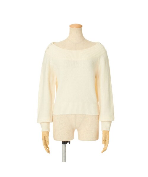 F i.n.t（フィント）の「くるみ釦使いオフショルダーニットプルオーバー/F&A（ニット/セーター・レディース・その他）」の3枚目の写真