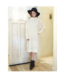 F i.n.t | バックリボンケーブルオフタートルニットワンピース/F&A(ワンピース)