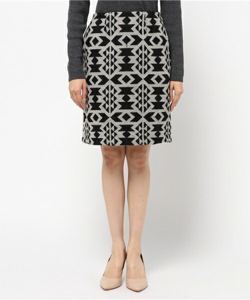 archives（アルシーヴ）の「幾何柄タイトスカート（スカート・レディース・ブラック/ネイビー・MEDIUM）」の3枚目の写真