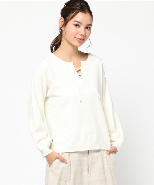 archives（アルシーヴ）の「ニット胸スピンドルプルオーバー（ニット/セーター・レディース・オフホワイト/ブラック/ブラウン・MEDIUM）」の2枚目の写真