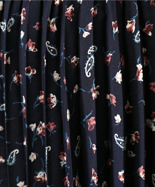 archives（アルシーヴ）の「花柄プリーツスカート（スカート・レディース・オフホワイト/ブラック/ネイビー・MEDIUM）」の10枚目の写真