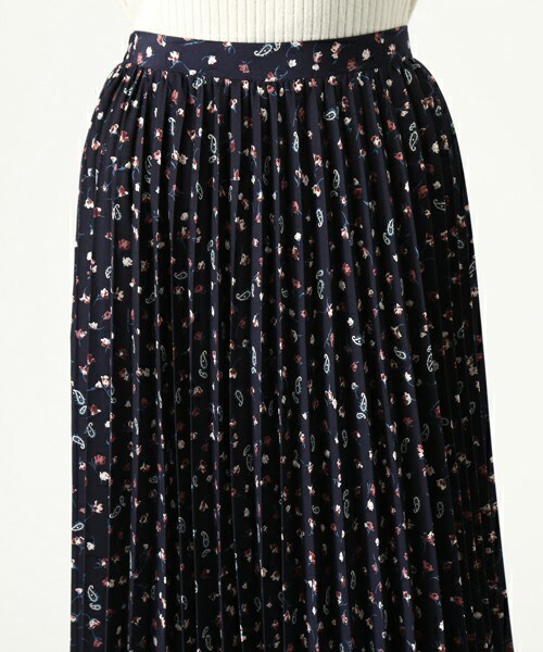 archives（アルシーヴ）の「花柄プリーツスカート（スカート・レディース・オフホワイト/ブラック/ネイビー・MEDIUM）」の7枚目の写真