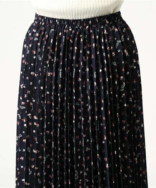 archives（アルシーヴ）の「花柄プリーツスカート（スカート・レディース・オフホワイト/ブラック/ネイビー・MEDIUM）」の8枚目の写真