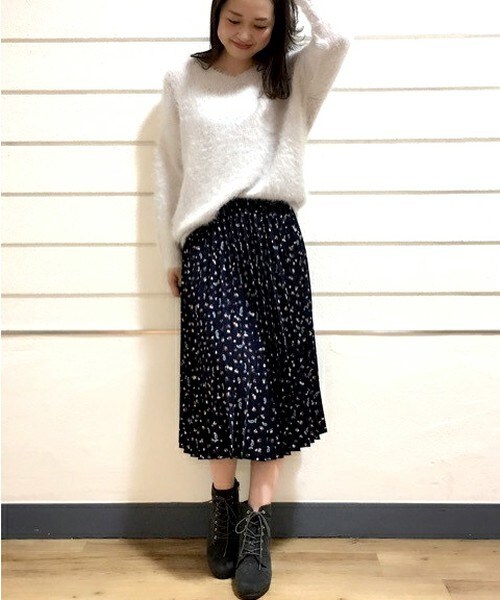 archives（アルシーヴ）の「花柄プリーツスカート（スカート・レディース・オフホワイト/ブラック/ネイビー・MEDIUM）」の12枚目の写真