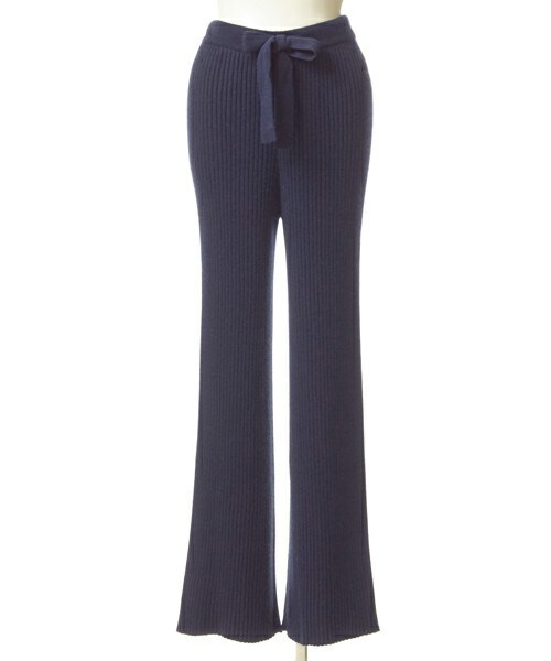 DRWCYS(ドロシーズ)の「キャッシュアンゴラリブニットパンツ(その他パンツ・レディース・グレー/ホワイト/ベージュ/ネイビー・M)」の4枚目の写真