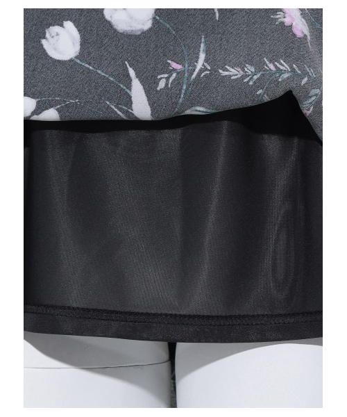 SNIDEL（スナイデル）の「ヴィンテージフラワージョーゼットワンピース（ミニワンピース・レディース・IVR/NVY/BLK・F）」の13枚目の写真