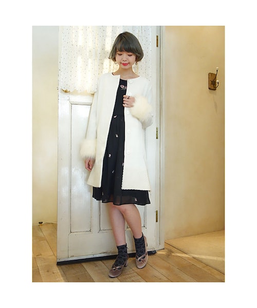 an another angelus（アンアナザーアンジェラス）の「異素材切り替えノーカラーコート/an another angelus（ダウンジャケット/コート・レディース・その他）」の4枚目の写真