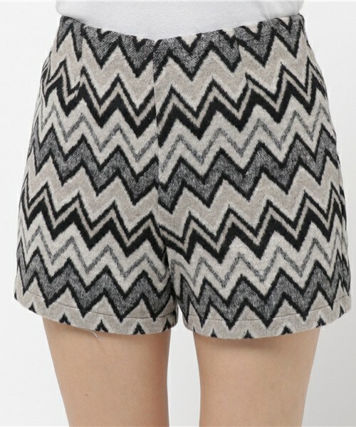 archives（アルシーヴ）の「幾何柄ジャガードショートパンツ（その他パンツ・レディース・グレー/モカ・MEDIUM）」の6枚目の写真