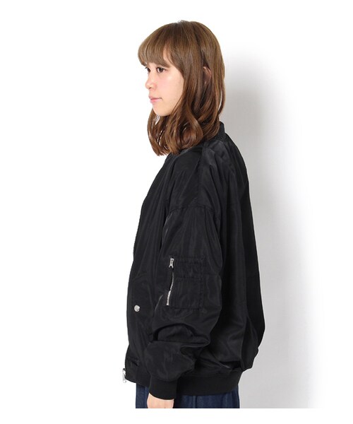 PAGEBOY（ページボーイ）の「【non-no12月号】岸本セシル着用・リバーシブルMA-1（ジャケット/アウター・レディース・ブラック/カーキ）」の5枚目の写真