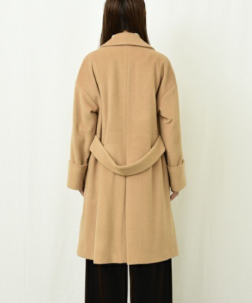 actuel（アクチュエル）の「ショートビーバーチェスターコート（チェスターコート・レディース・ネイビー/キャメル/ピンクベージュ・FREE）」の8枚目の写真