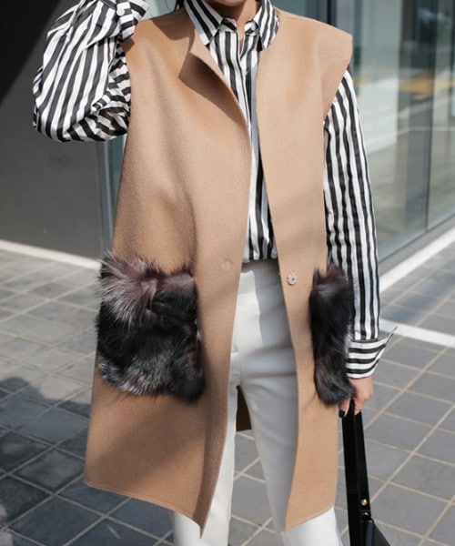 DHOLIC（ディーホリック）の「シルバーフォックスファーポケットベストコート（その他アウター・レディース・ブラック/ベージュ・FREE）」の2枚目の写真