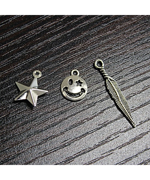 CHOUCHOU（チュチュ）の「黒バンダナ ネックレス＆ブレスレット 2Waytype（ブレスレット・レディース・ブラック/ホワイト・Free）」の6枚目の写真