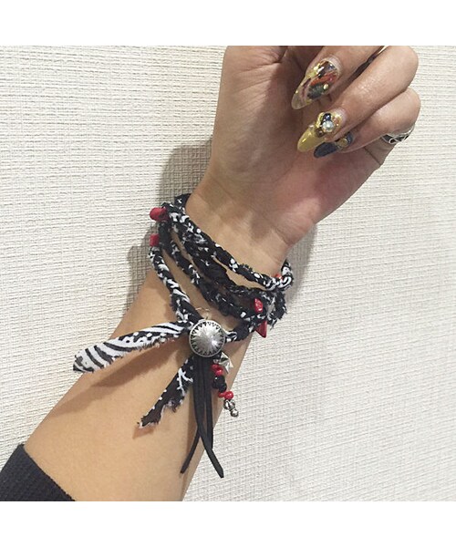 CHOUCHOU（チュチュ）の「黒バンダナ ネックレス＆ブレスレット 2Waytype（ブレスレット・レディース・ブラック/ホワイト・Free）」の7枚目の写真