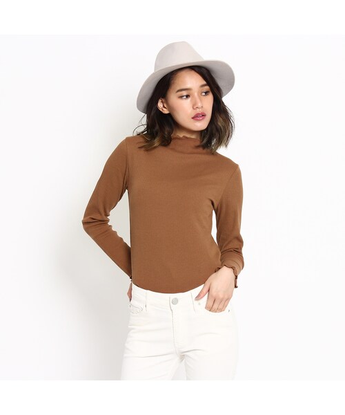 OZOC（オゾック）の「細リブニットトップス（トップス・レディース・オフホワイト/ブラック/キャメル/ボルドー・その他）」の3枚目の写真