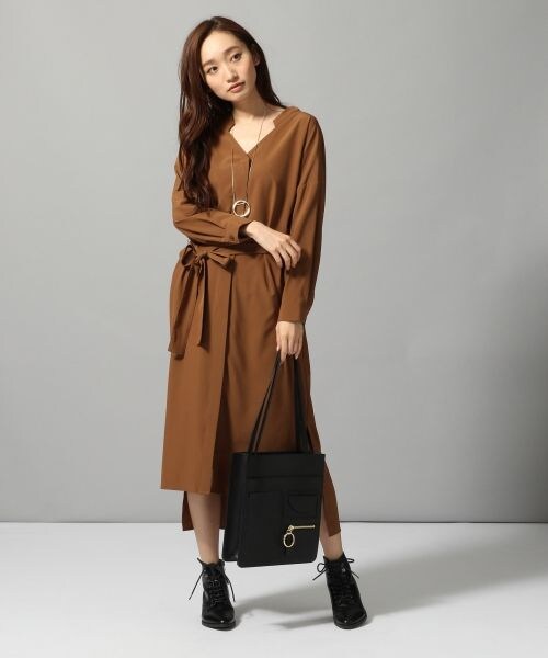 JEANASIS（ジーナシス）の「ポケットデザイントート（バッグ・アイボリー()/ブラック()）」の5枚目の写真