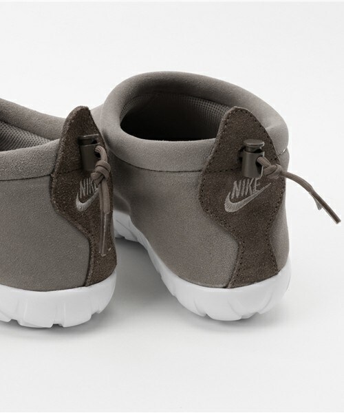 NIKE（ナイキ）の「NIKE AIR MOC ULTRA 862440-200（スニーカー・メンズ・ベージュ・24cm/25cm/26cm/27cm/28cm/29cm）」の8枚目の写真