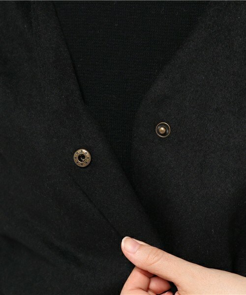 archives（アルシーヴ）の「ノーカラーラグランコート（ノーカラージャケット・レディース・アイボリー/ブラック/グレー・MEDIUM）」の10枚目の写真