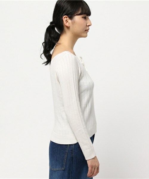 archives（アルシーヴ）の「ワイドリブレースアップニット（ニット/セーター・レディース・オフホワイト/ブラウン/ピンク・MEDIUM）」の5枚目の写真