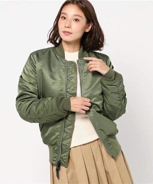 Alpha Industries(アルファインダストリーズ)の「ALPHA INDUSTRIES MA-1(ミリタリージャケット・レディース・ブラック/ベージュ/カーキ・34)」の19枚目の写真