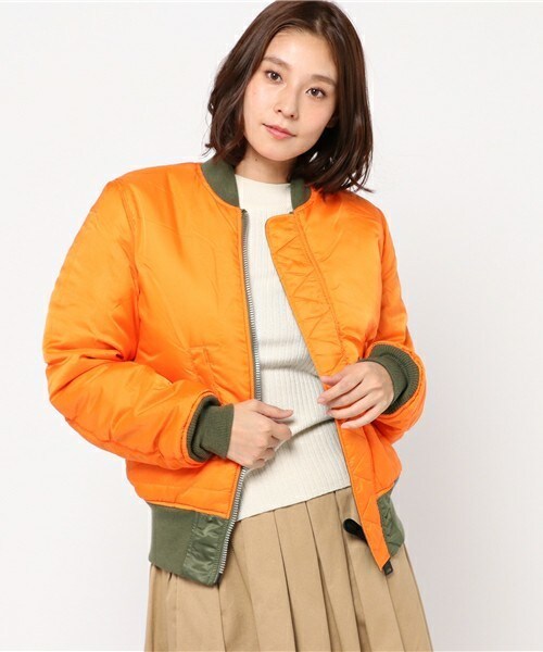 Alpha Industries(アルファインダストリーズ)の「ALPHA INDUSTRIES MA-1(ミリタリージャケット・レディース・ブラック/ベージュ/カーキ・34)」の17枚目の写真