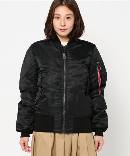 Alpha Industries(アルファインダストリーズ)の「ALPHA INDUSTRIES MA-1(ミリタリージャケット・レディース・ブラック/ベージュ/カーキ・34)」の4枚目の写真