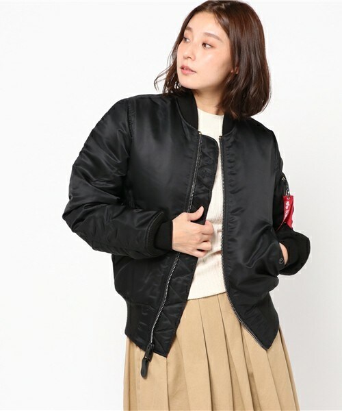 Alpha Industries(アルファインダストリーズ)の「ALPHA INDUSTRIES MA-1(ミリタリージャケット・レディース・ブラック/ベージュ/カーキ・34)」の7枚目の写真