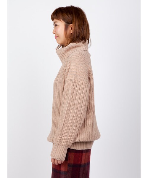 w closet（ダブルクローゼット）の「片畦編みタートルネックニット（トップス・レディース・エクリュ/グレー/ピンクベージュ・FREE）」の5枚目の写真