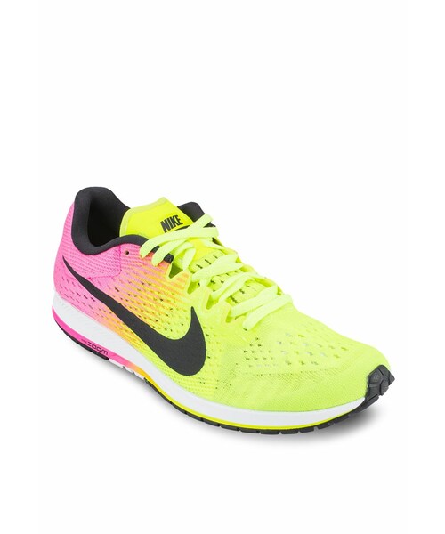 Zij zijn vrouwelijk krab NIKE（ナイキ）の「Nike Zoom Streak 6 OC Running Shoes（）」 - WEAR