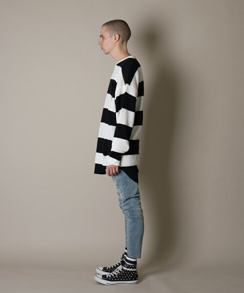 CASPER JOHN AIVER（キャスパージョンアイバー）の「CASPER JOHN AIVER　ダメージビッグニット（ニット/セーター・メンズ・ホワイト×ブラック/ブラック/ブラック×レッド・MEDIUM/LARGE）」の17枚目の写真