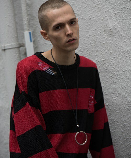 CASPER JOHN AIVER（キャスパージョンアイバー）の「CASPER JOHN AIVER　ダメージビッグニット（ニット/セーター・メンズ・ホワイト×ブラック/ブラック/ブラック×レッド・MEDIUM/LARGE）」の15枚目の写真