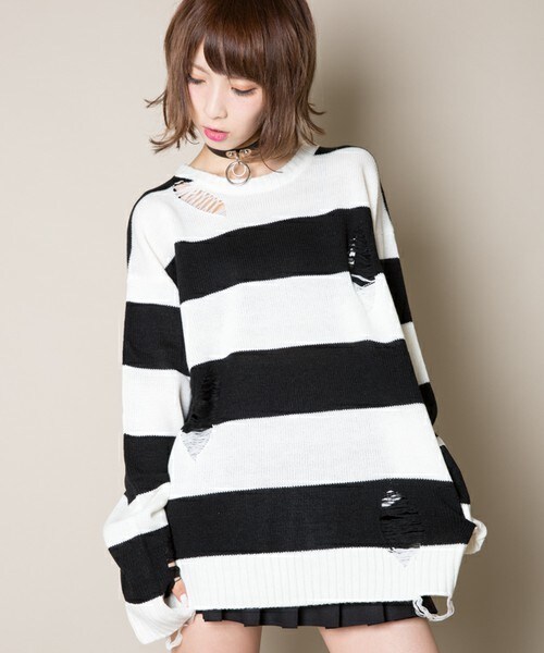 CASPER JOHN AIVER（キャスパージョンアイバー）の「CASPER JOHN AIVER　ダメージビッグニット（ニット/セーター・メンズ・ホワイト×ブラック/ブラック/ブラック×レッド・MEDIUM/LARGE）」の11枚目の写真