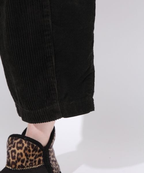 niko and...（ニコアンド）の「コールハギハギニーパンツ（パンツ・ブラック/キャメル/グリーン）」の11枚目の写真