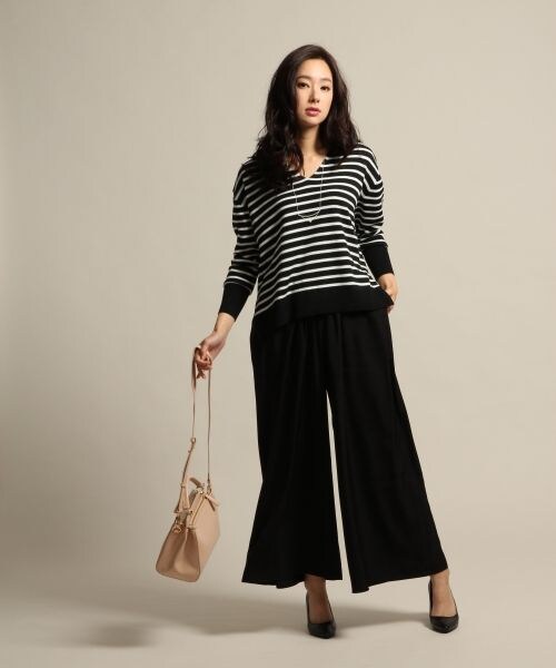 BLISS POINT（ブリスポイント）の「クラッシュサテンGスカンツ（パンツ・ナチュラル/ブラック/ライトベージュ/レオパード）」の7枚目の写真