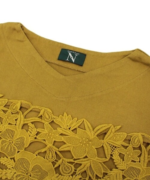 RNA-N(アールエヌエーエヌ)の「レースコンビワイドプルオーバー(トップス・レディース・ブラック/アイボリー/マスタード・M)」の4枚目の写真