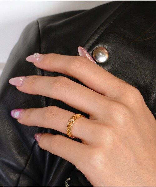 pinacoteca（ピナコテーカ）の「ピナコテーカ 698 レーシー クロス 一粒ダイヤモンド レイヤード リング ピンキーリング 0.015ct（リング・レディース・ゴールド・マイナス5号〜13号）」の7枚目の写真