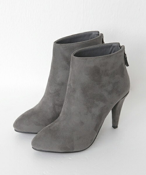 DHOLIC（ディーホリック）の「スエードライクヒールアンクルブーツ（ブーツ・レディース・ダークベージュ/ブラック/ディープグレー/レッド・225/230/235/240/245/250）」の3枚目の写真