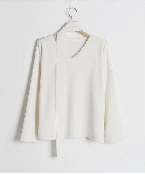 FLYMODEL(フライモデル)の「タイ付きVネックドロップショルダーTシャツ(P0000QRU)(Tシャツ/カットソー・レディース・ホワイト・FREE)」の1枚目の写真