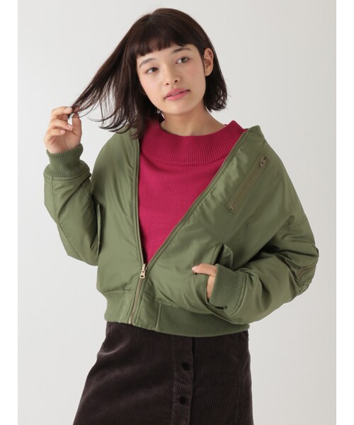 w closet(ダブルクローゼット)の「中綿入りリバーシブルMA-1(ジャケット/アウター・レディース・カーキ/ブラック・FREE)」の3枚目の写真