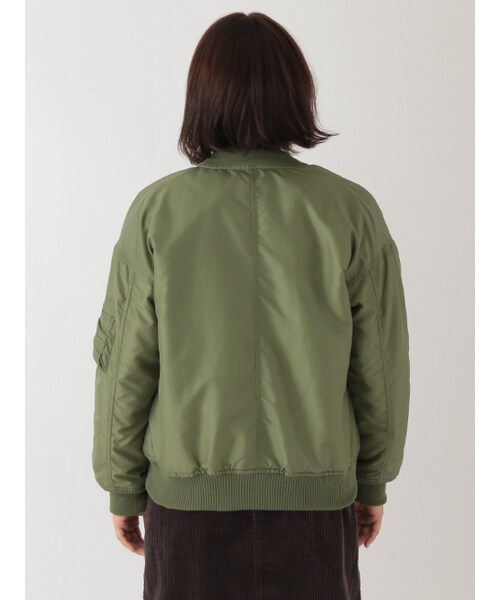 w closet(ダブルクローゼット)の「中綿入りリバーシブルMA-1(ジャケット/アウター・レディース・カーキ/ブラック・FREE)」の5枚目の写真