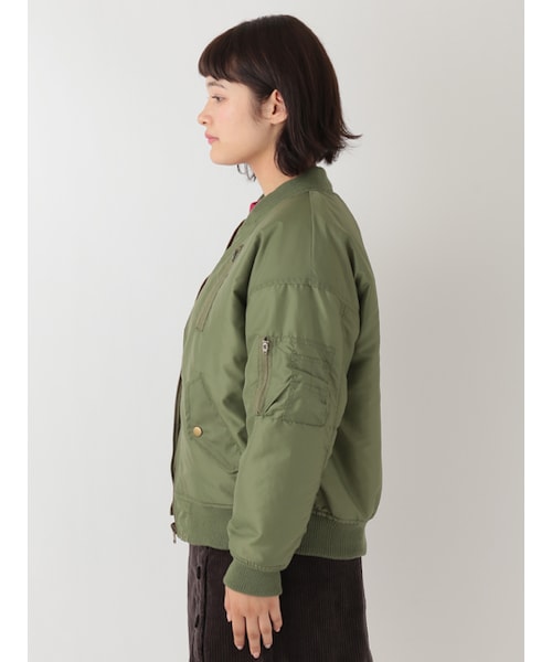 w closet(ダブルクローゼット)の「中綿入りリバーシブルMA-1(ジャケット/アウター・レディース・カーキ/ブラック・FREE)」の4枚目の写真