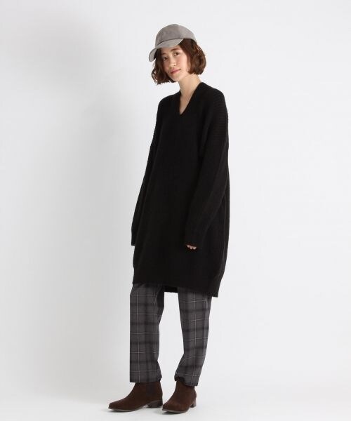 studio CLIP(スタディオクリップ)の「5ゲージ畦Vネックメランジチュニック(ワンピース/ドレス・グレー/ブラック/ベージュ)」の5枚目の写真