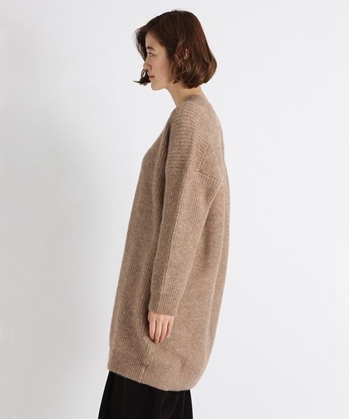 studio CLIP(スタディオクリップ)の「5ゲージ畦Vネックメランジチュニック(ワンピース/ドレス・グレー/ブラック/ベージュ)」の7枚目の写真