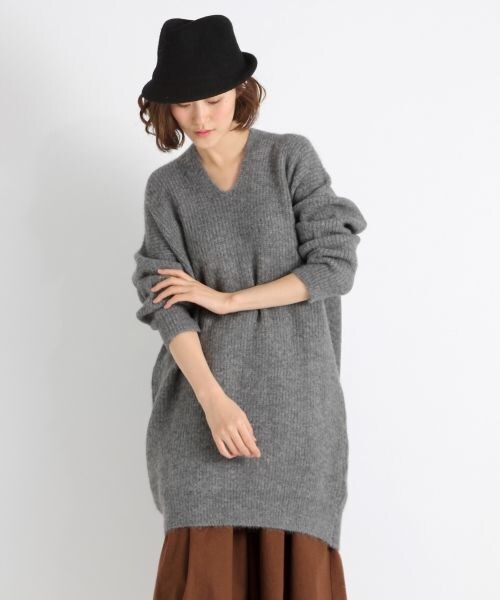 studio CLIP(スタディオクリップ)の「5ゲージ畦Vネックメランジチュニック(ワンピース/ドレス・グレー/ブラック/ベージュ)」の1枚目の写真
