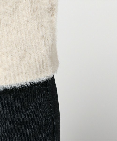 archives（アルシーヴ）の「シャギーニットタートルネックプルオーバー（ニット/セーター・レディース・オフホワイト/シルバーグレー/ピンクベージュ・MEDIUM）」の9枚目の写真