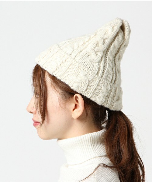 HIGHLAND 2000(ハイランドトゥーサウザンド)の「HIGHLAND2000 ソフトケーブルニット帽 (ニットキャップ/ビーニー・レディース・オフホワイト/ブラック/グレー/ネイビー・FREE)」の5枚目の写真
